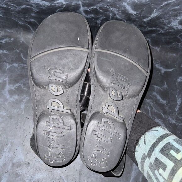 Men's Black Leather Sandals - Picture 6 of 7